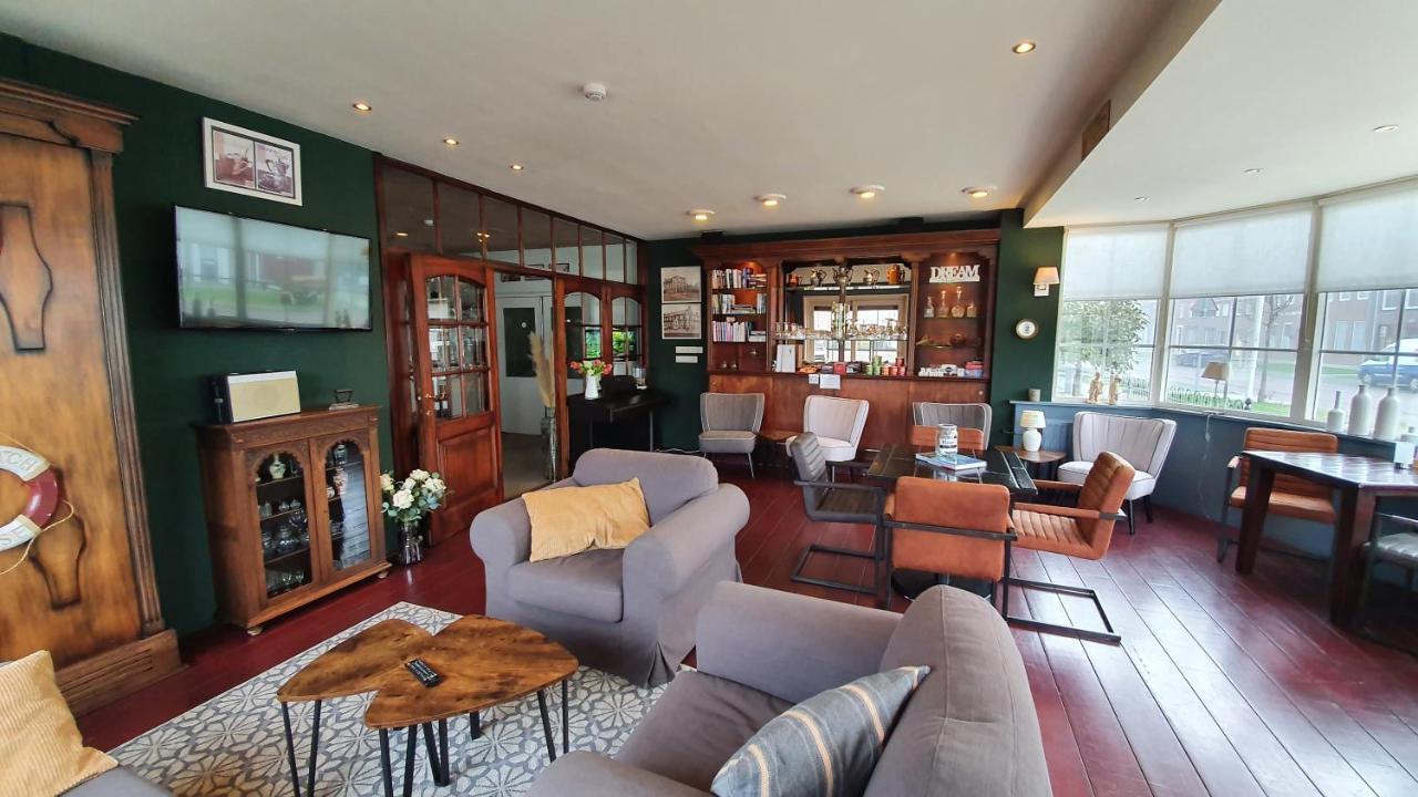 Hotel De Zwaan Schoondijke Εξωτερικό φωτογραφία