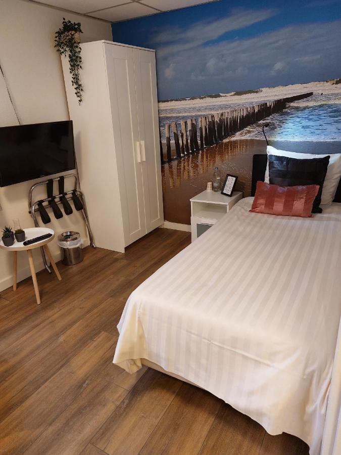 Hotel De Zwaan Schoondijke Εξωτερικό φωτογραφία